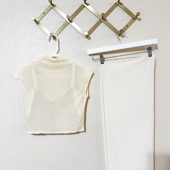 Deme By Gabriella Revolve Alyssa 3 Piece Co-Ord Set in Off White size medium - Picture 13 of 16